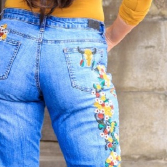 Best in Jeans❣️L&B Embroidered Jeans - Picture 6 of 7